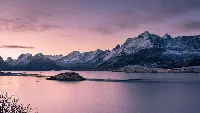 Natural view over the lake and mountain 4k desktop wallpaper