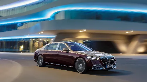 Mercedes maybach luxury super car 4k desktop wallpaper